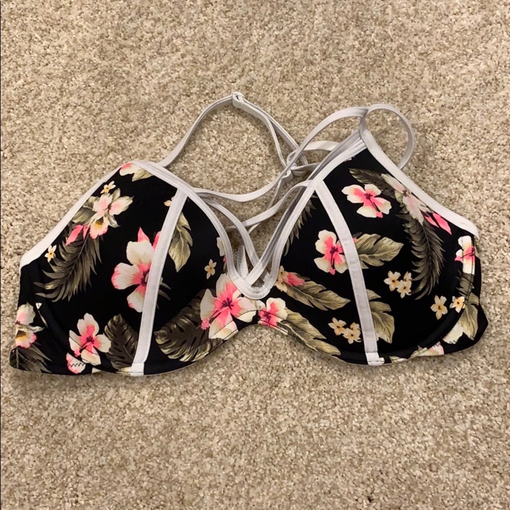 Victoria’s Secret Bathing Suit Top